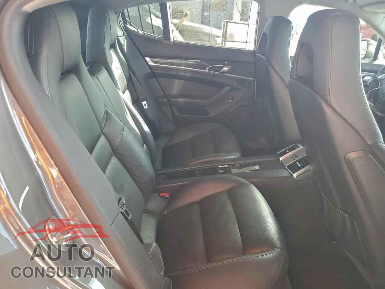 PORSCHE PANAMERA 2013 - WP0AA2A71DL015779