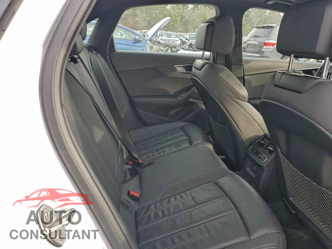 AUDI A4 2021 - WAUDAAF46MA035234