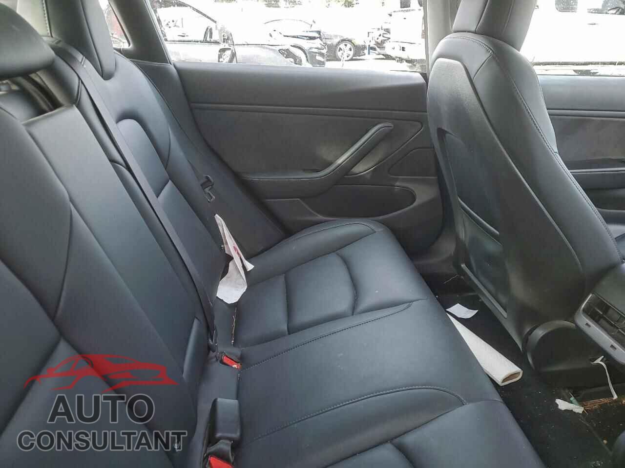 TESLA MODEL 3 2018 - 5YJ3E1EA3JF034555