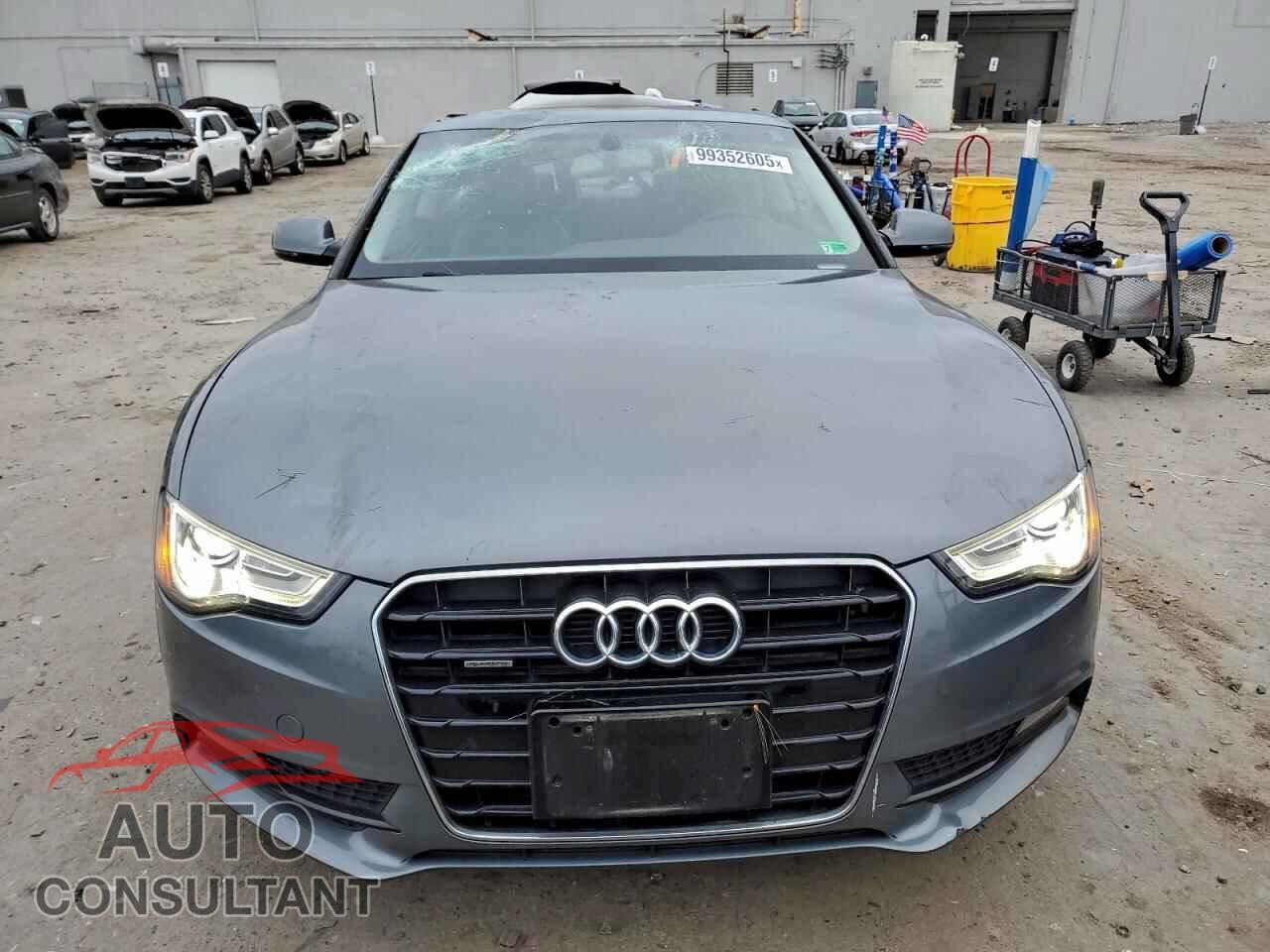 AUDI A5 2013 - WAUCFAFR9DA022986