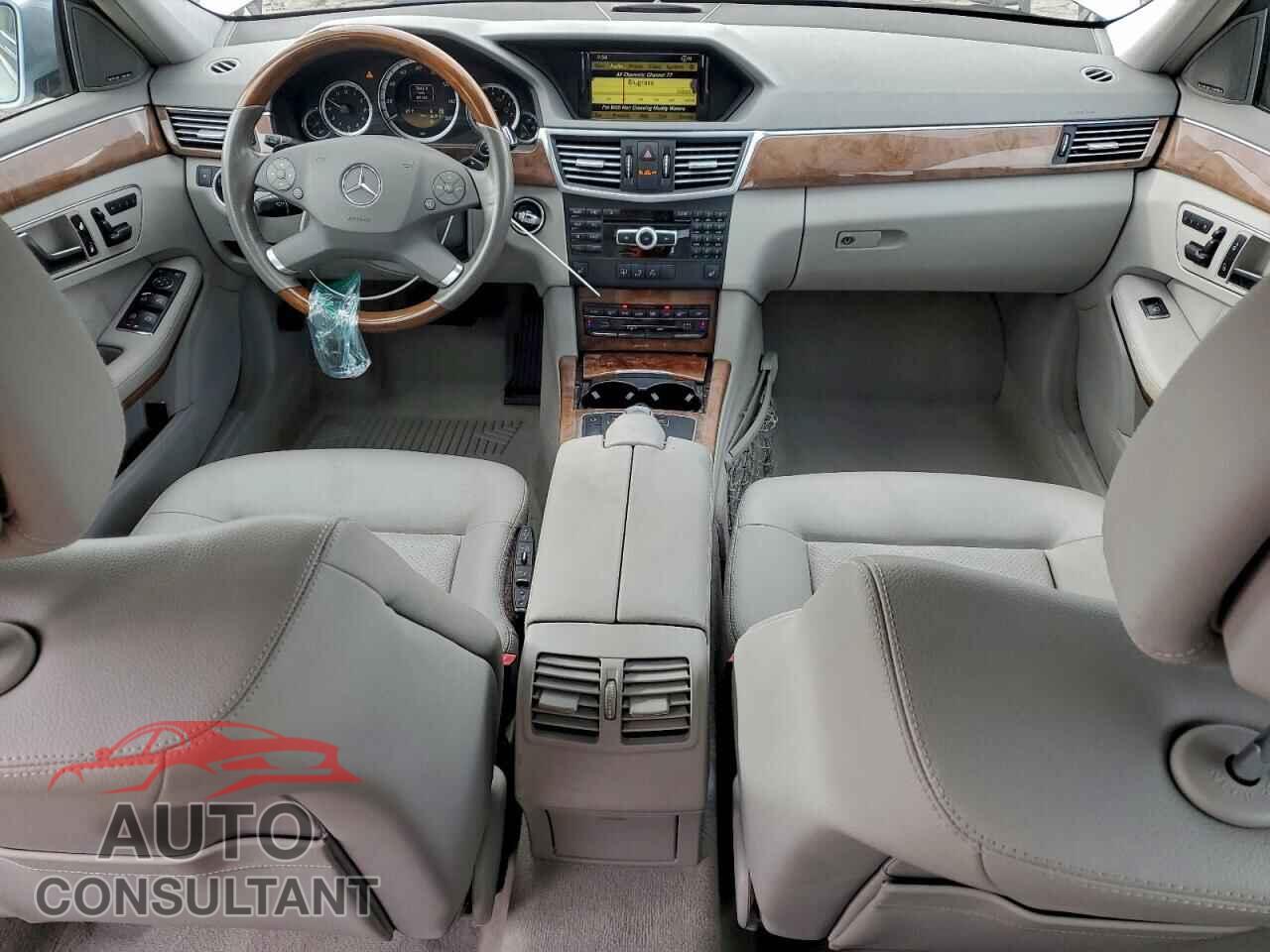 MERCEDES-BENZ E-CLASS 2012 - WDDHF5KB2CA592406
