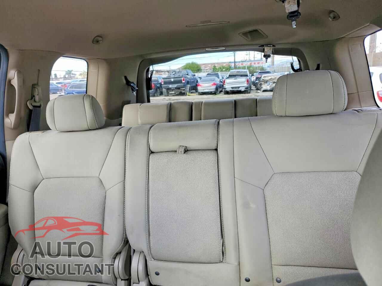 HONDA PILOT 2011 - 5FNYF3H23BB025133