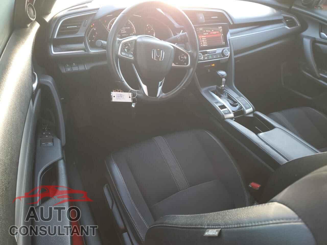 HONDA CIVIC 2019 - 2HGFC4B88KH310294