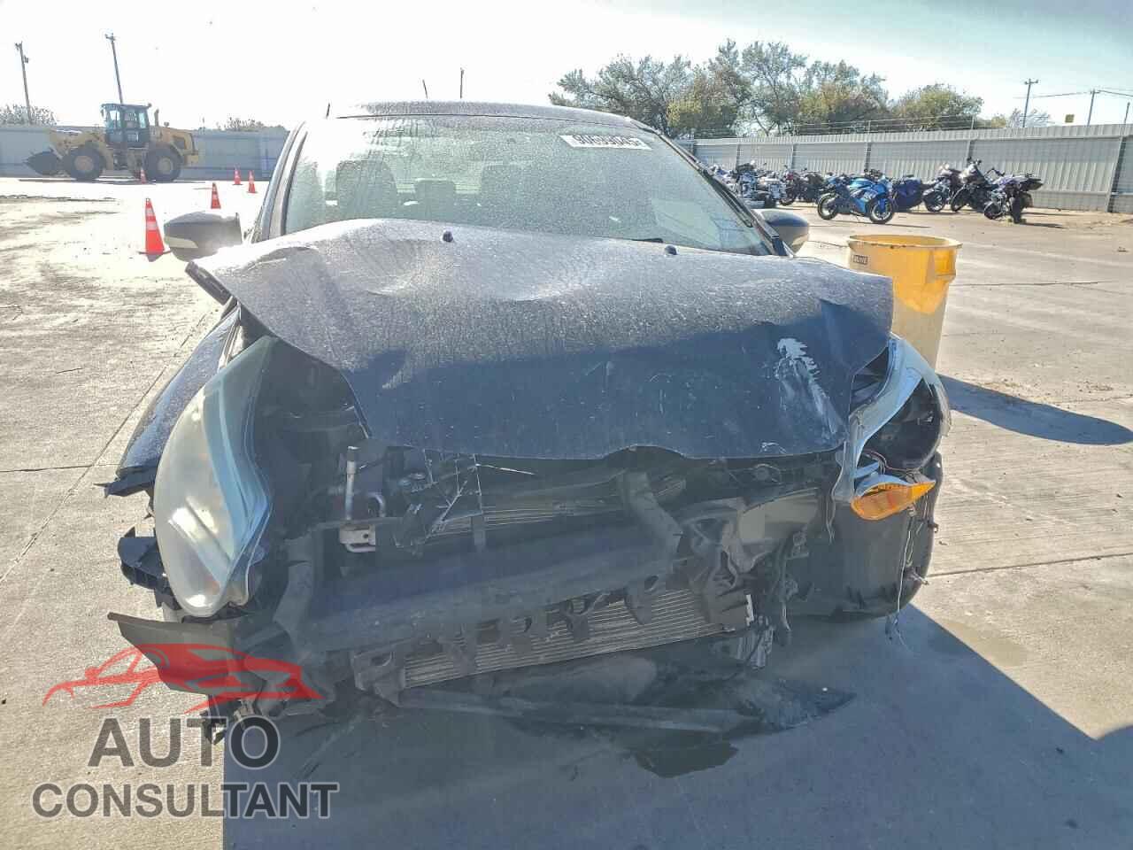 FORD FOCUS 2013 - 1FADP3F22DL320440