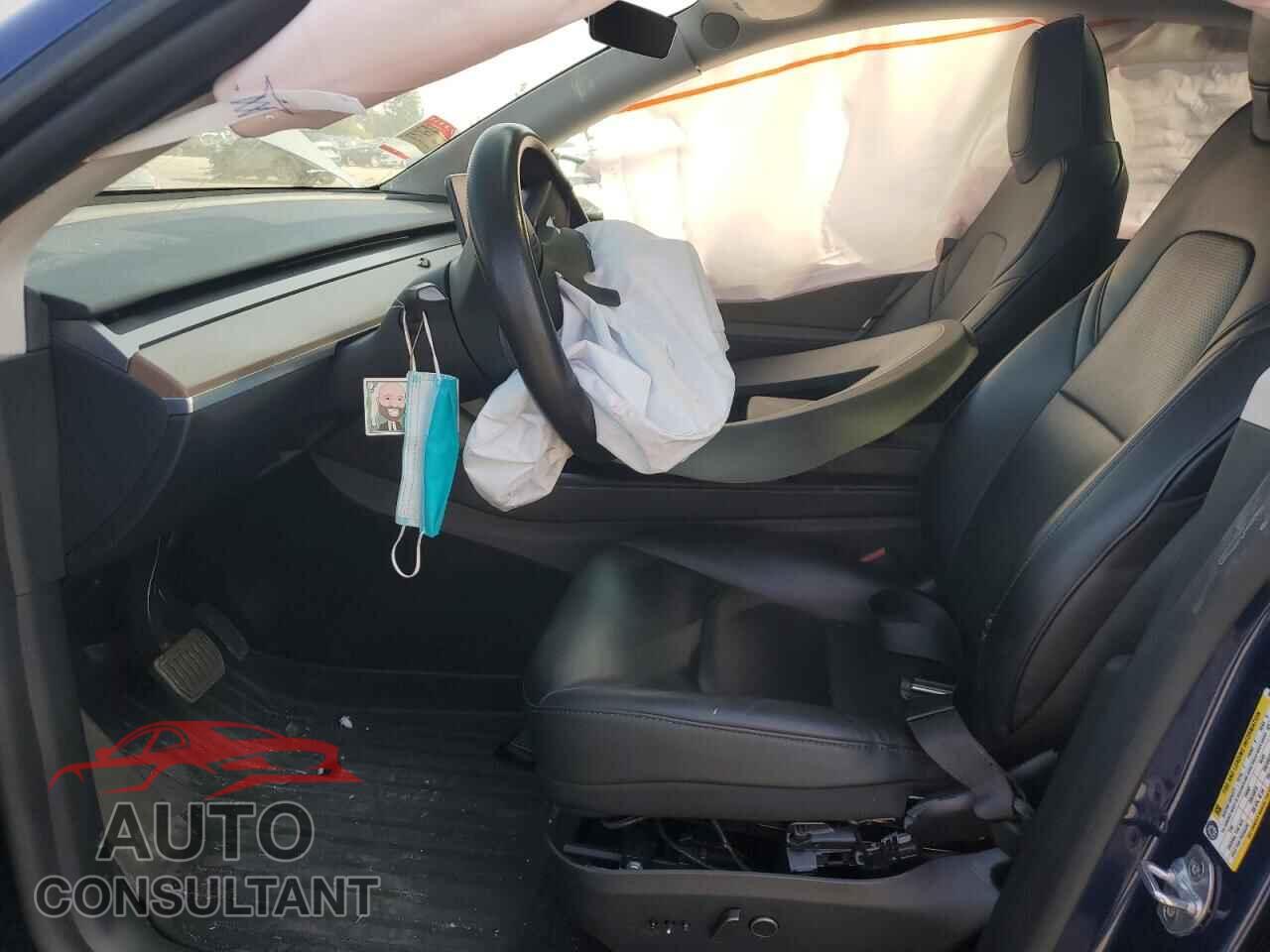 TESLA MODEL Y 2024 - 7SAYGAEE5RF205498