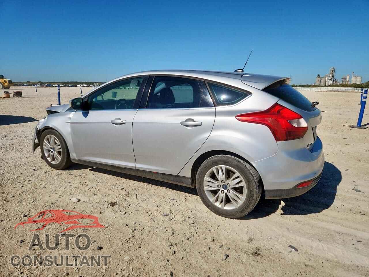 FORD FOCUS 2012 - 1FAHP3M26CL371796