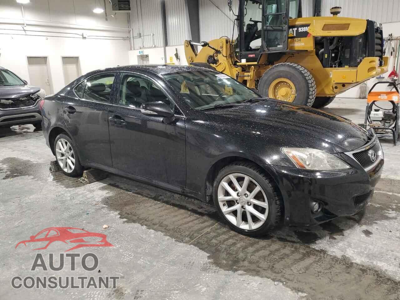 LEXUS IS 2011 - JTHCF5C28B5045259