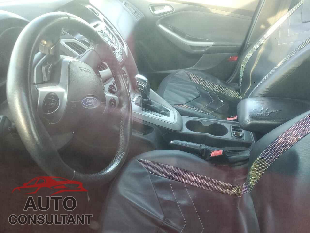 FORD FOCUS 2012 - 1FAHP3F25CL420256