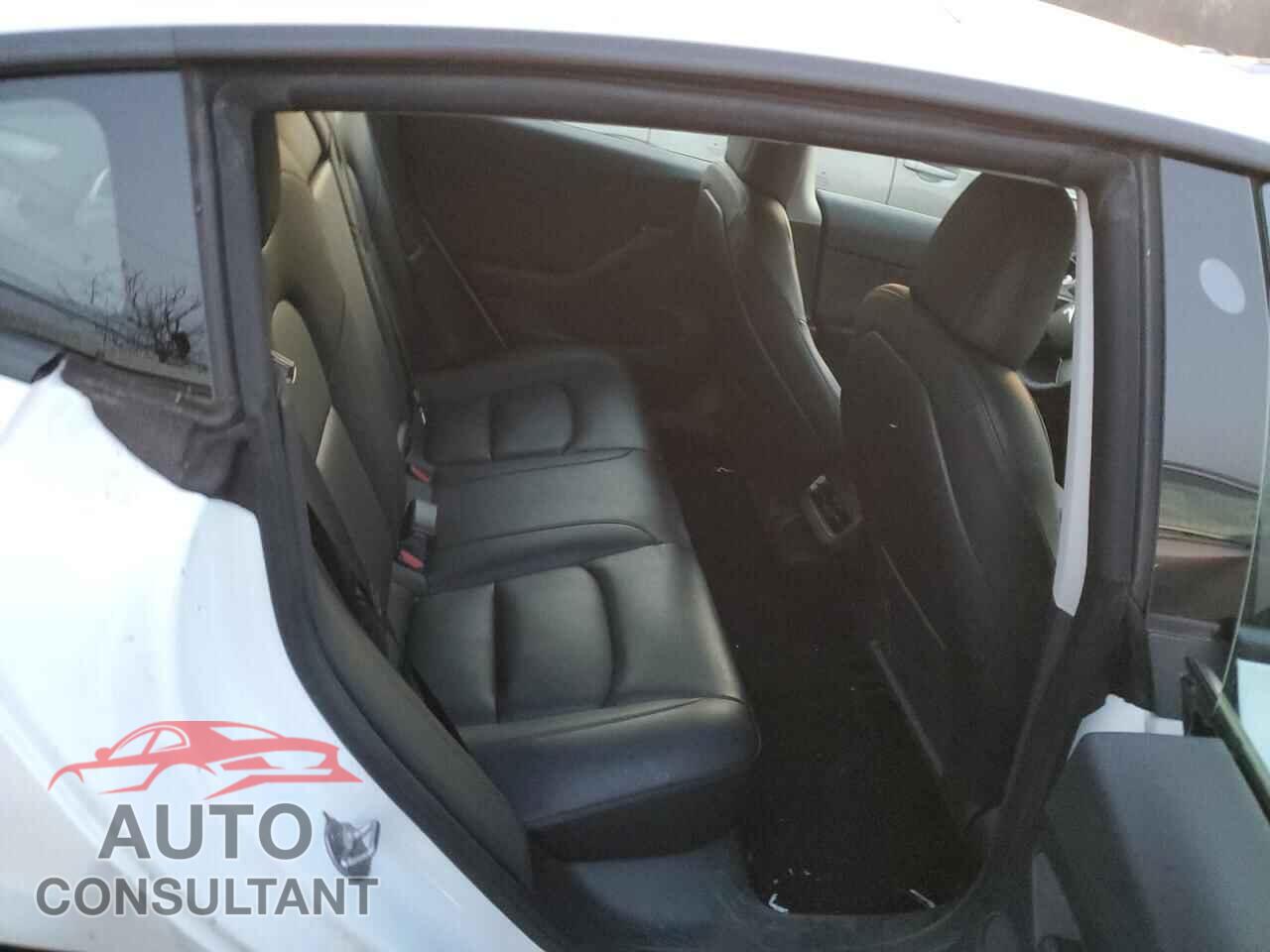 TESLA MODEL 3 2023 - 5YJ3E1EA1PF475688