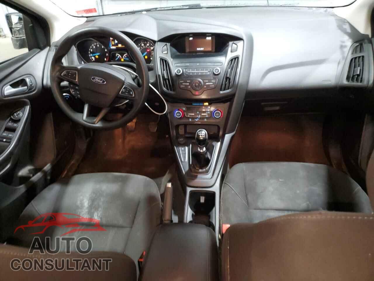 FORD FOCUS 2018 - 1FADP3FE6JL213879