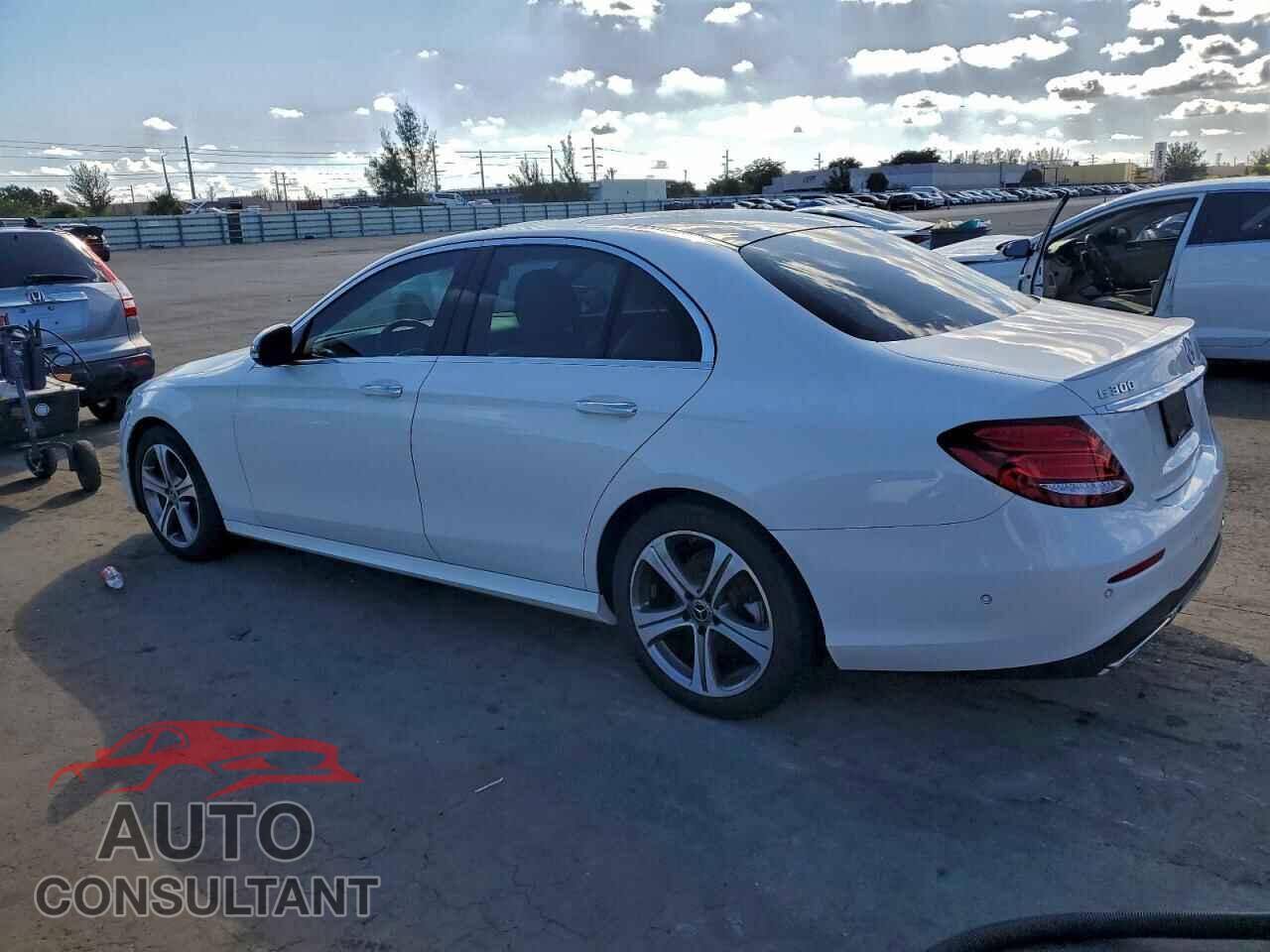 MERCEDES-BENZ E-CLASS 2018 - WDDZF4JB6JA304478