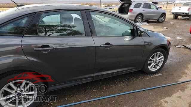 FORD FOCUS 2017 - 1FADP3F29HL329688