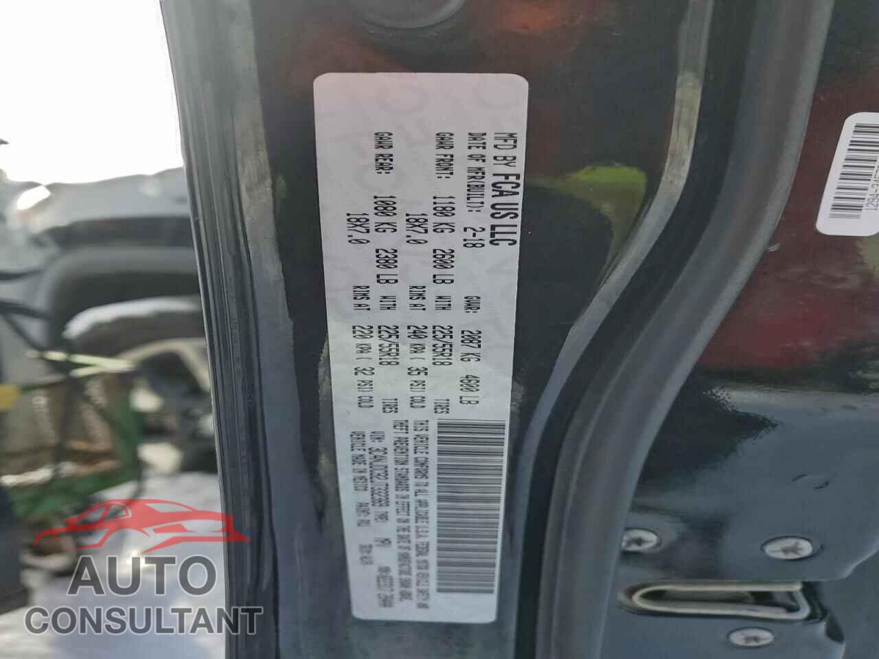 JEEP COMPASS 2018 - 3C4NJDCB2JT332369