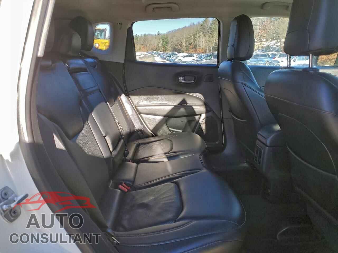JEEP COMPASS 2017 - 3C4NJDCB8HT646604