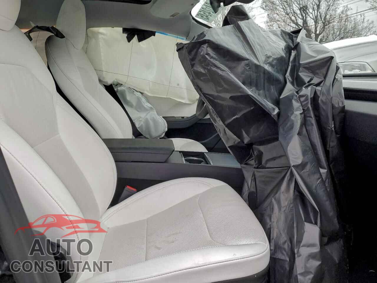 TESLA MODEL 3 2024 - 5YJ3E1EA7RF870025
