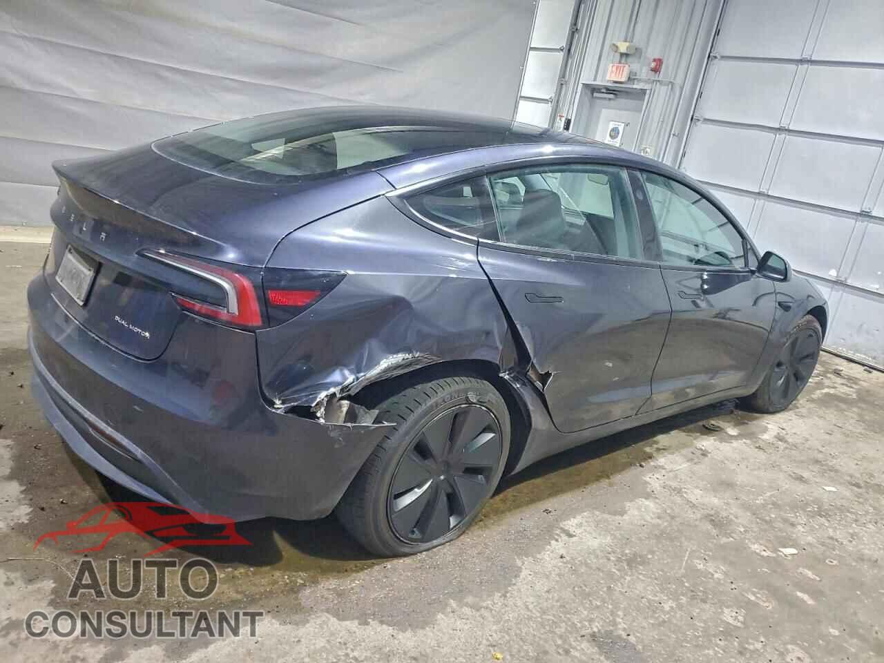 TESLA MODEL 3 2024 - 5YJ3E1EB3RF817282