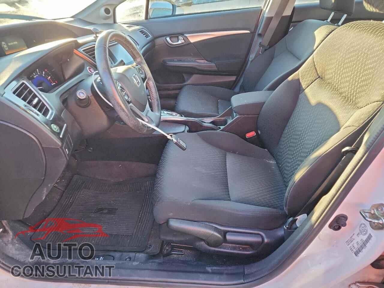 HONDA CIVIC 2015 - 2HGFB2F57FH019458