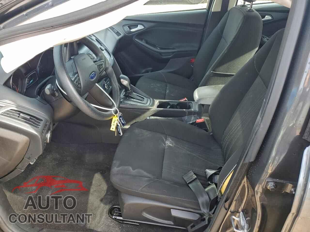 FORD FOCUS 2018 - 1FADP3FE2JL221025