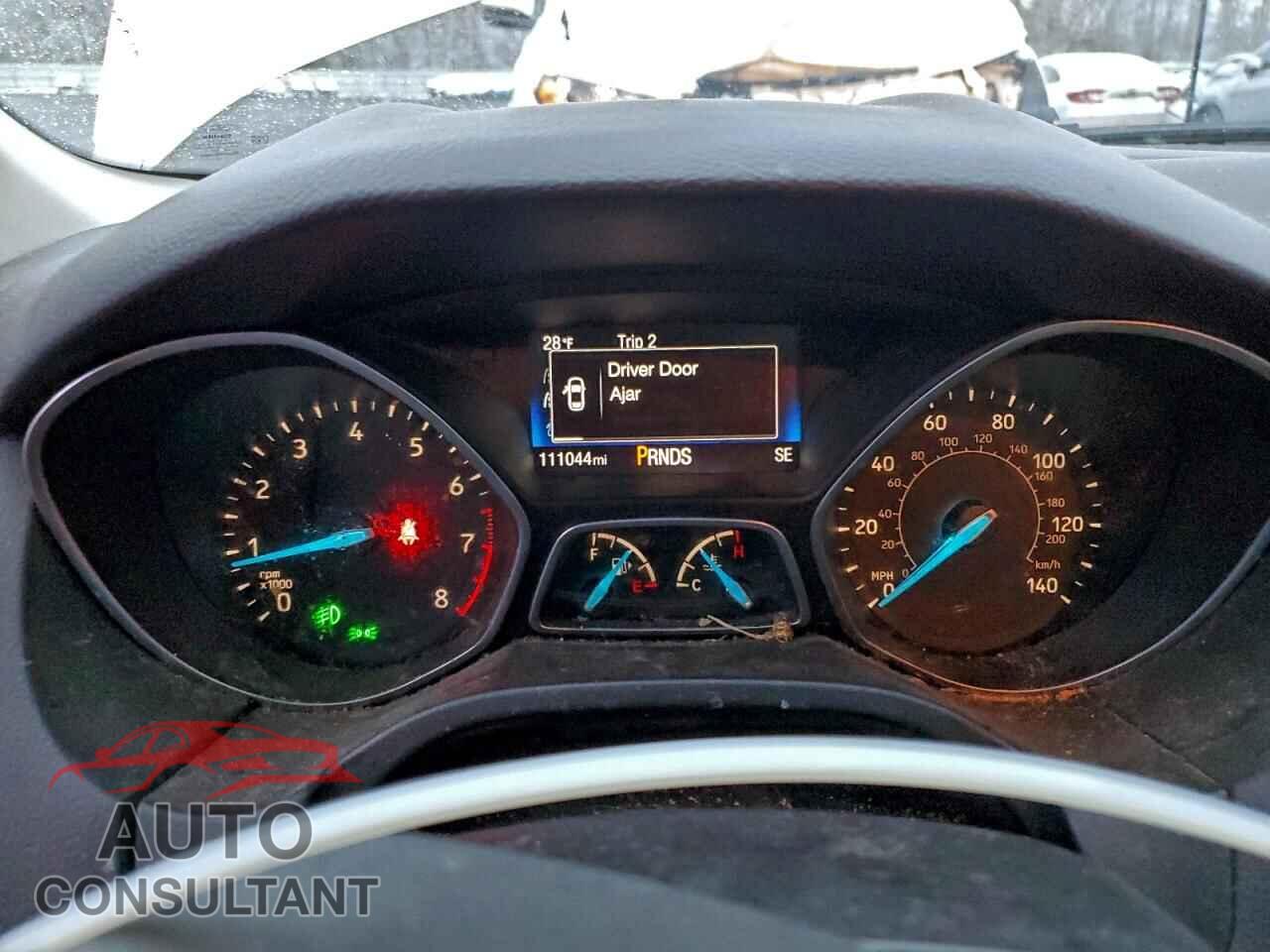 FORD FOCUS 2018 - 1FADP3FE3JL201317