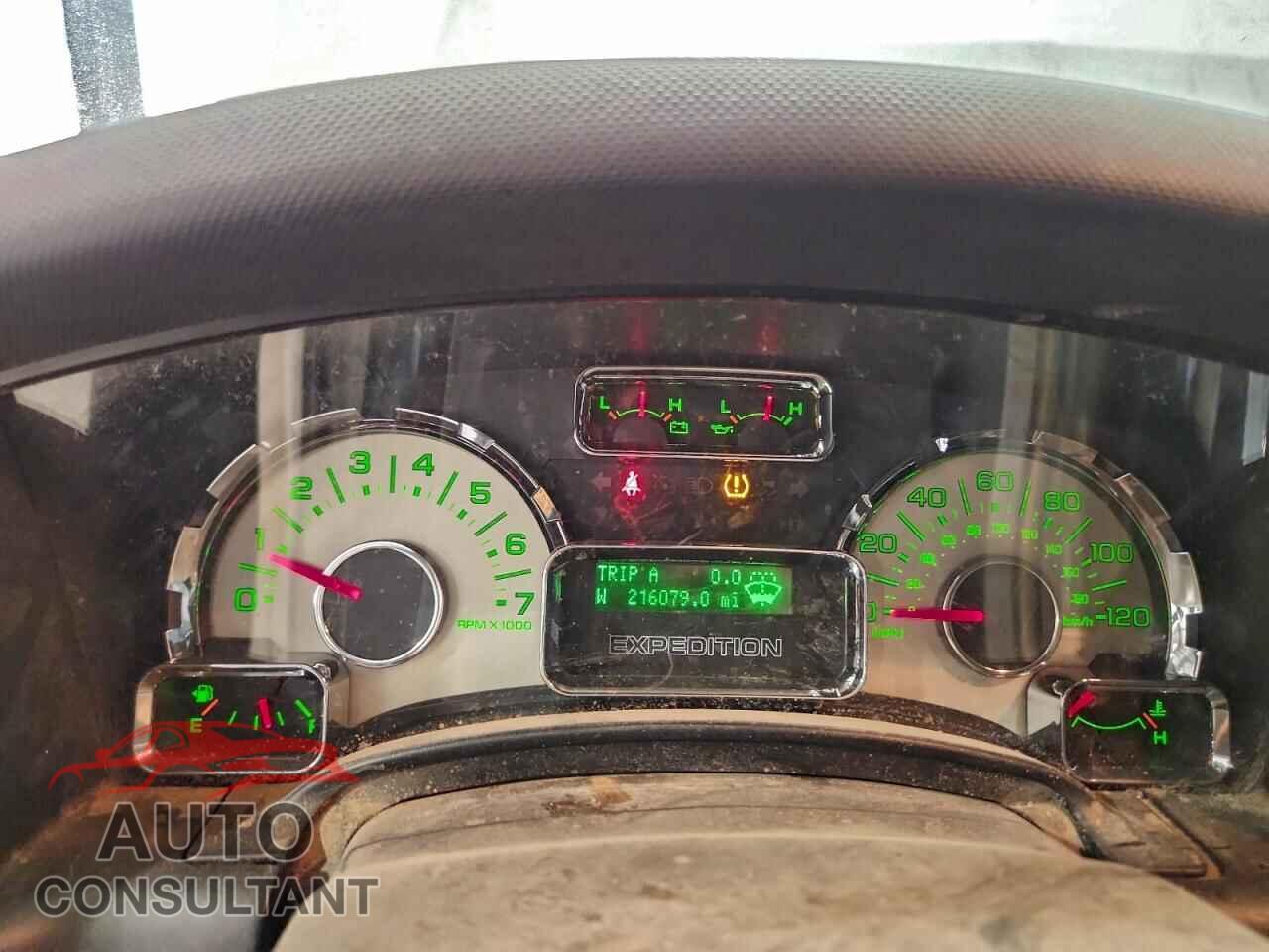 FORD EXPEDITION 2011 - 1FMJK2A58BEF20405