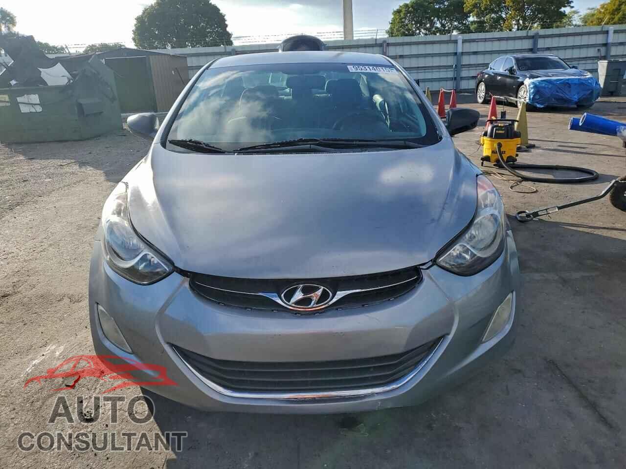 HYUNDAI ELANTRA 2012 - KMHDH4AE4CU373479