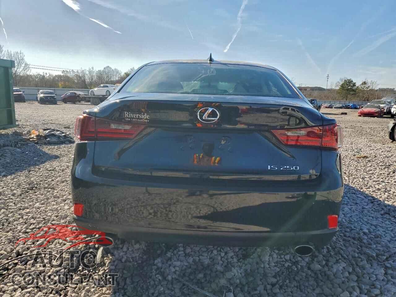 LEXUS IS 2014 - JTHBF1D29E5029532