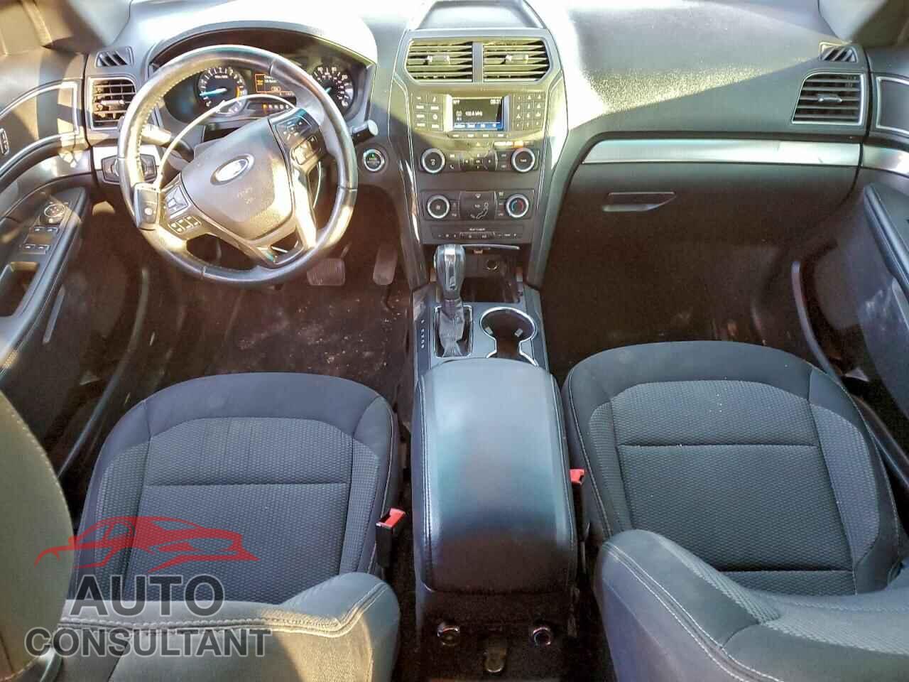FORD EXPLORER 2018 - 1FM5K7D80JGB79511