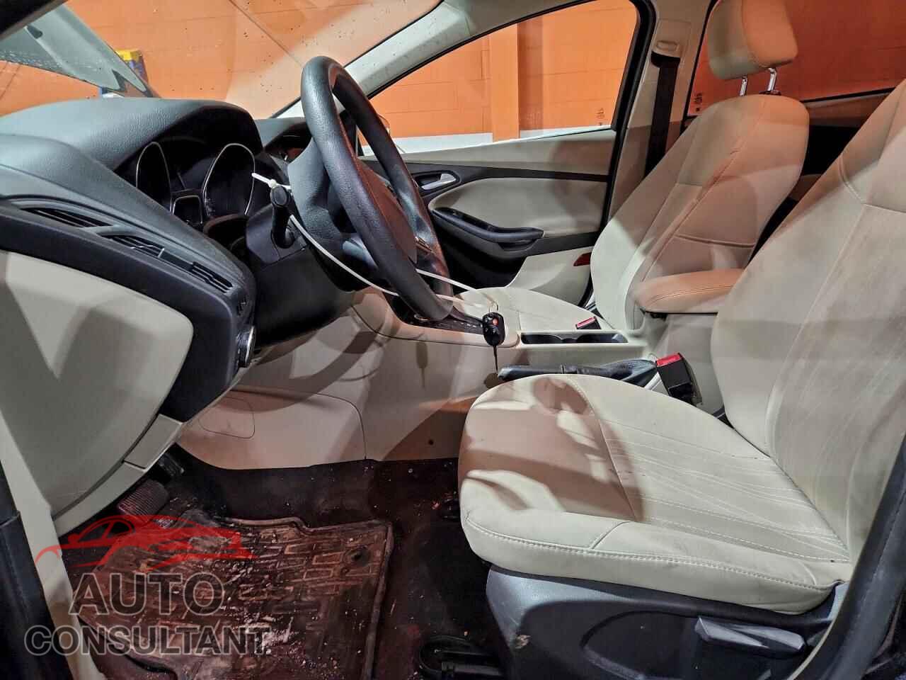 FORD FOCUS 2016 - 1FADP3KE2GL272927