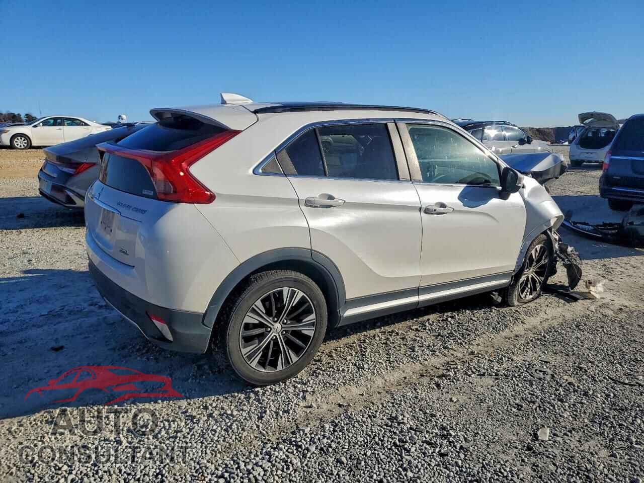 MITSUBISHI ECLIPSE 2018 - JA4AT5AA1JZ042376