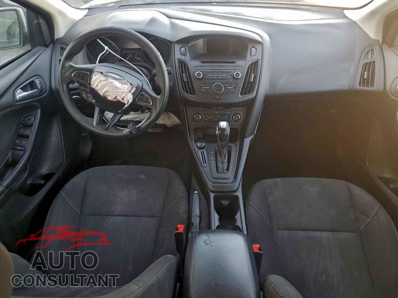 FORD FOCUS 2016 - 1FADP3K29GL364297