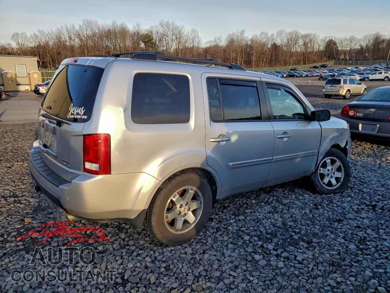 HONDA PILOT 2011 - 5FNYF4H99BB053182