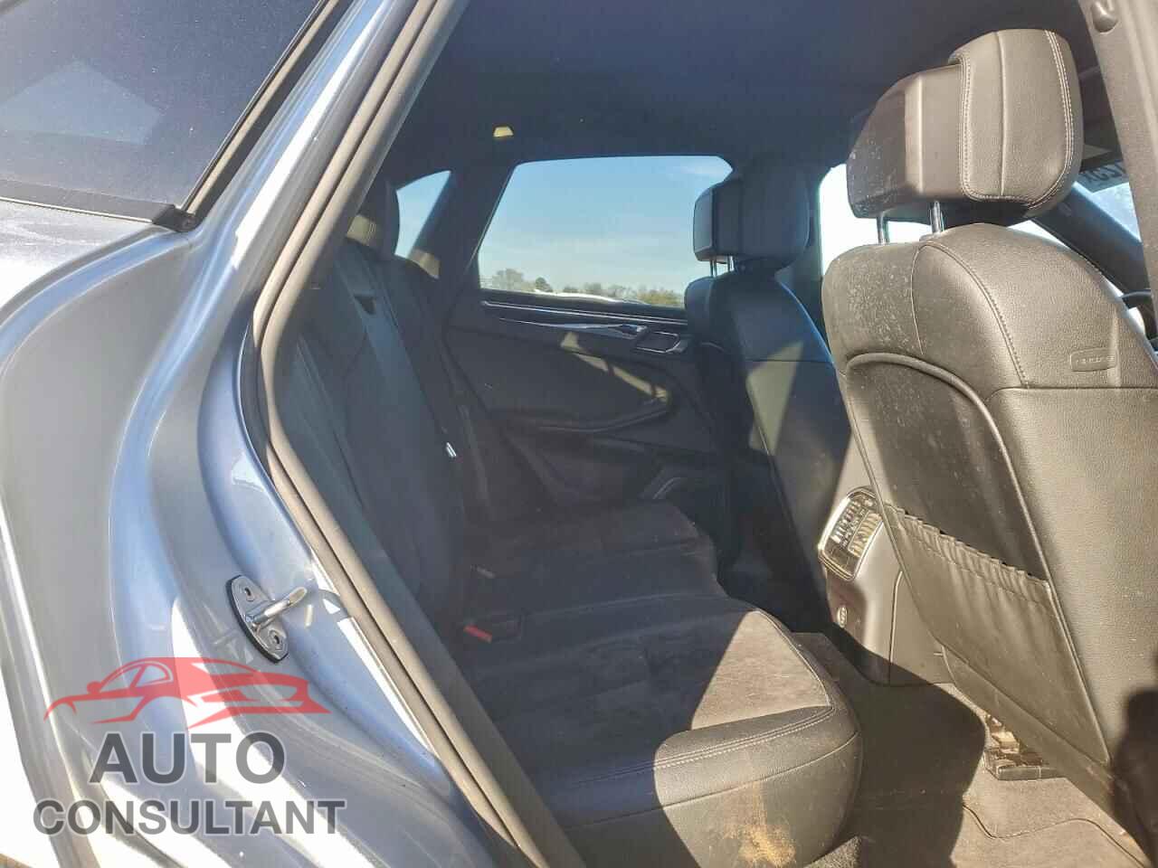 PORSCHE MACAN 2017 - WP1AA2A50HLB02026