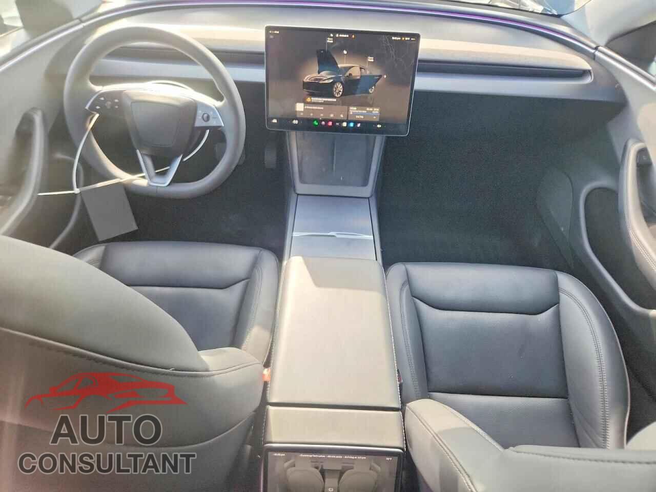 TESLA MODEL 3 2024 - 5YJ3E1EAXRF768587