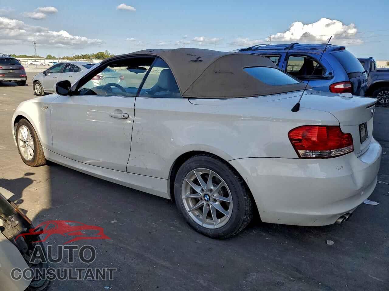 BMW 1 SERIES 2011 - WBAUL7C53BVM80398
