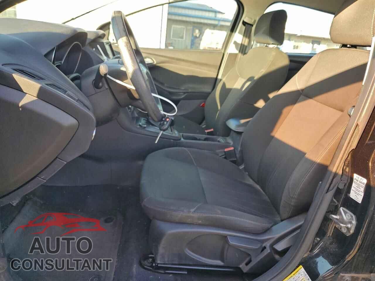 FORD FOCUS 2015 - 1FADP3F20FL263643