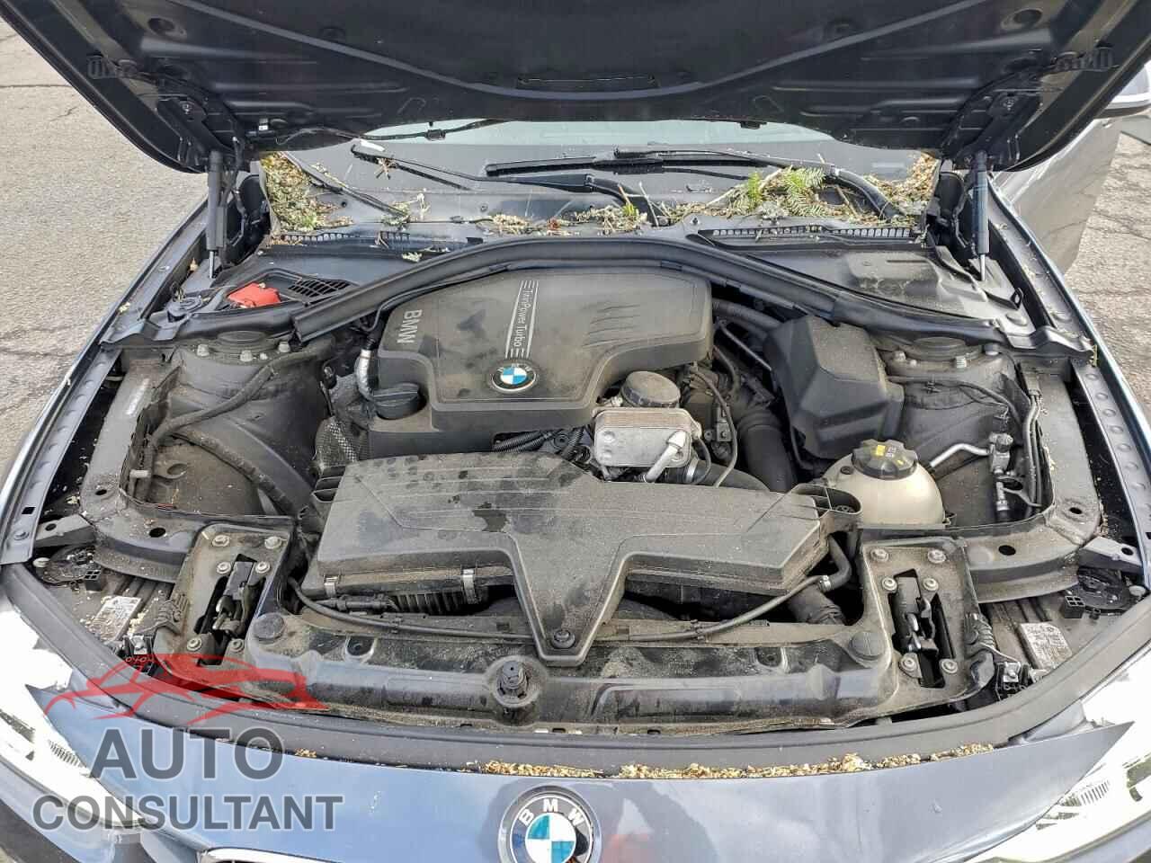 BMW 3 SERIES 2016 - WBA8E3G51GNU02868