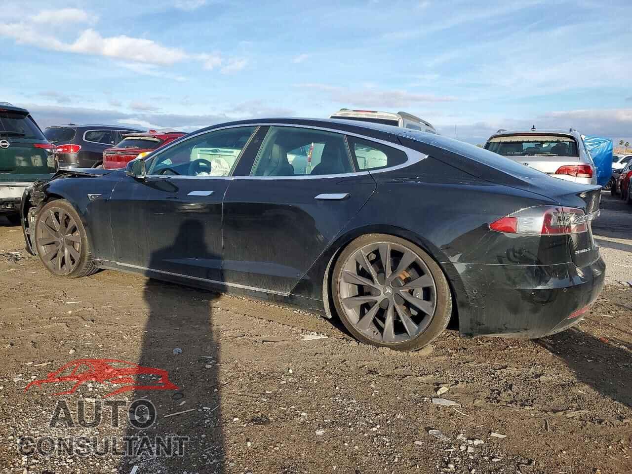TESLA MODEL S 2018 - 5YJSA1E27JF258721
