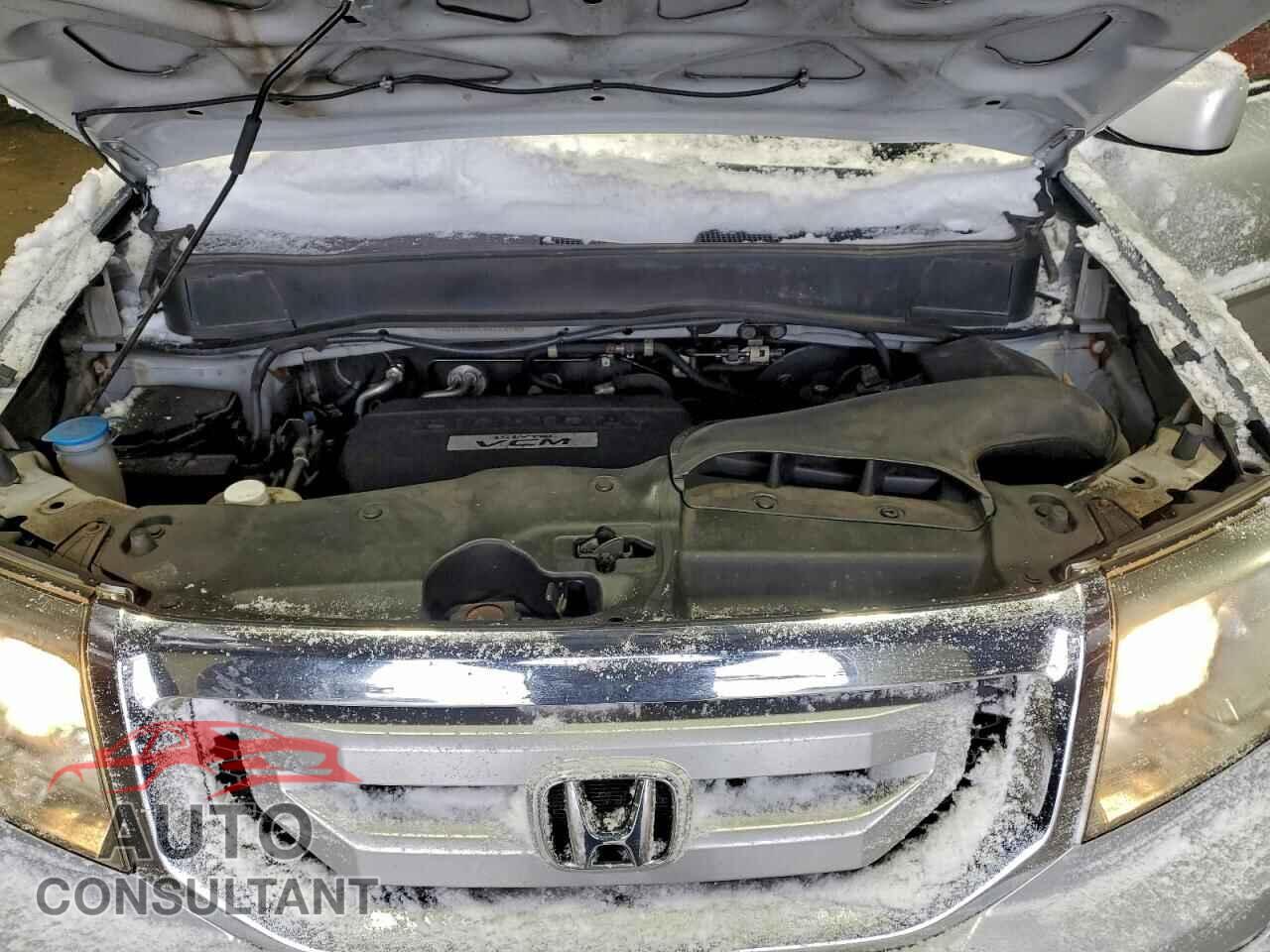 HONDA PILOT 2009 - 5FNYF48559B034586