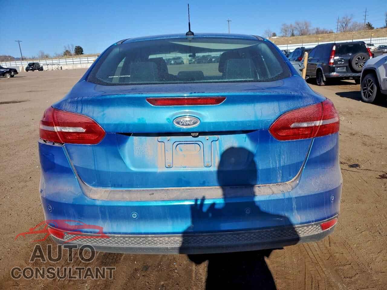 FORD FOCUS 2015 - 1FADP3F23FL210760
