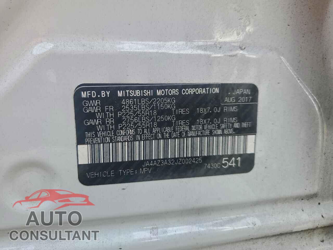 MITSUBISHI OUTLANDER 2018 - JA4AZ3A32JZ002425