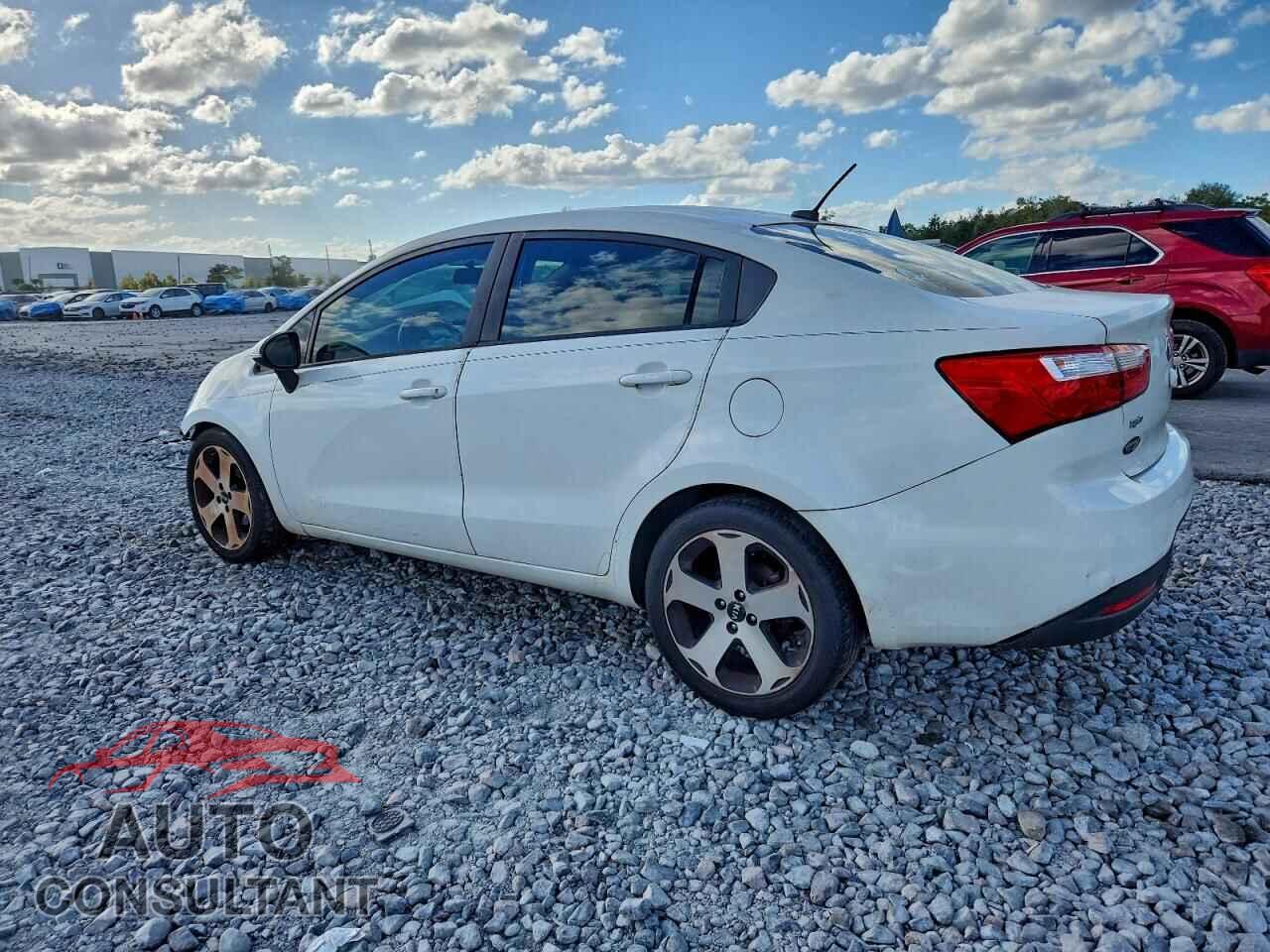 KIA RIO 2014 - KNADN4A36E6335428