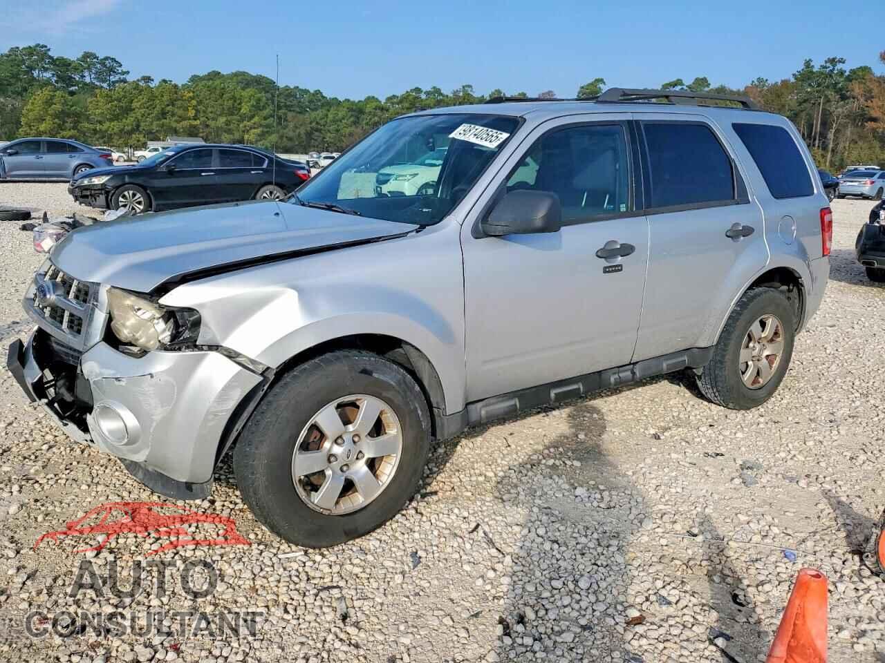 FORD ESCAPE 2011 - 1FMCU0DG0BKA38033