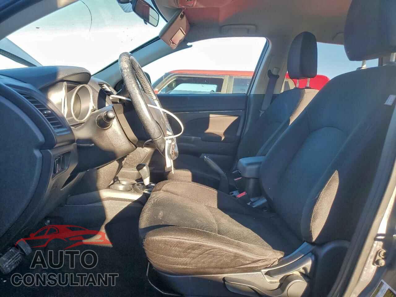 MITSUBISHI OUTLANDER 2015 - 4A4AR3AU0FE016331