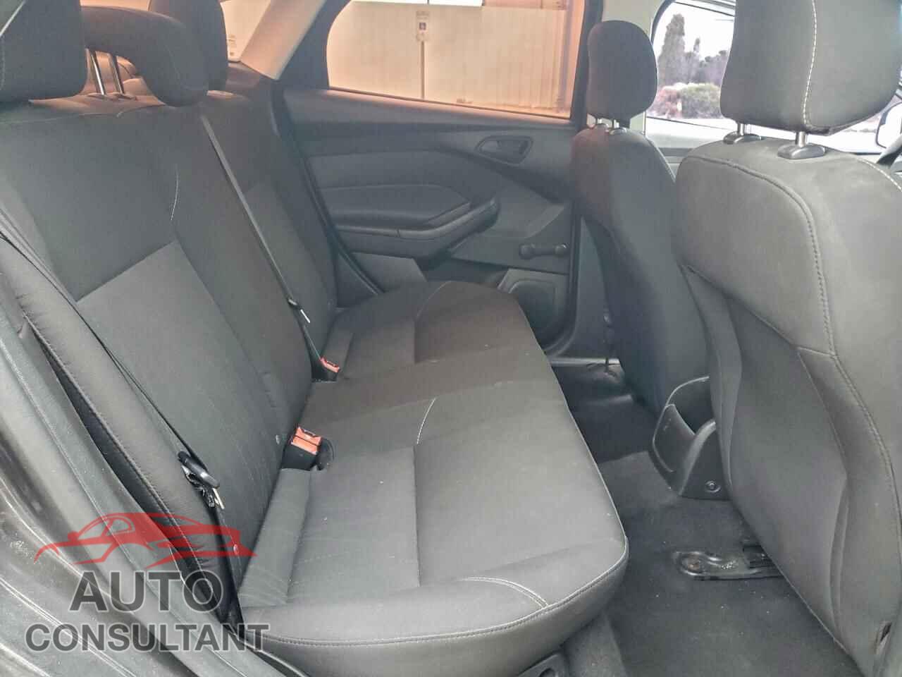 FORD FOCUS 2016 - 1FADP3E22GL241789
