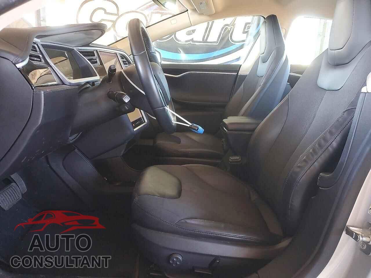 TESLA MODEL S 2013 - 5YJSA1CG3DFP18086