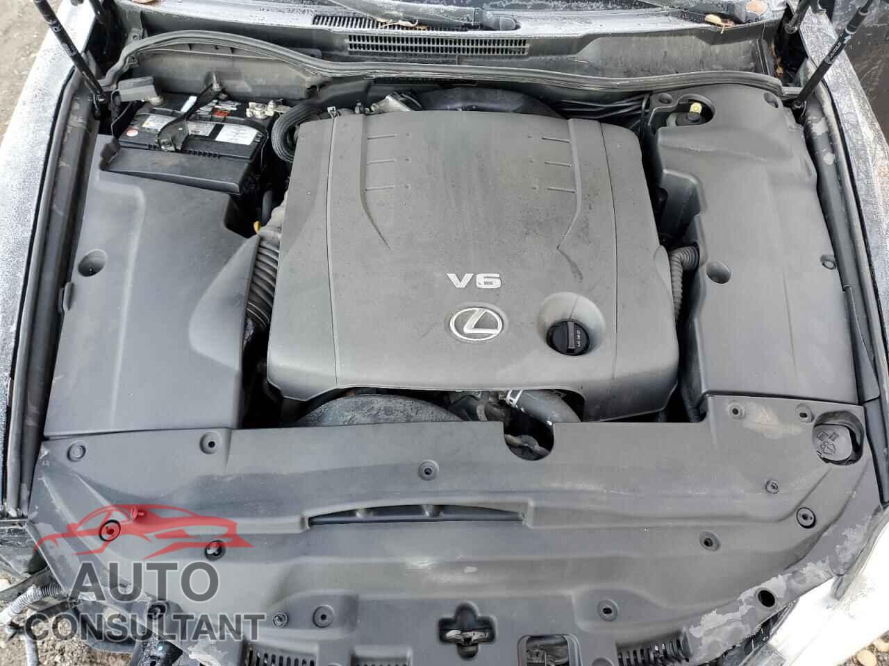 LEXUS IS 2011 - JTHCF5C21B2035173