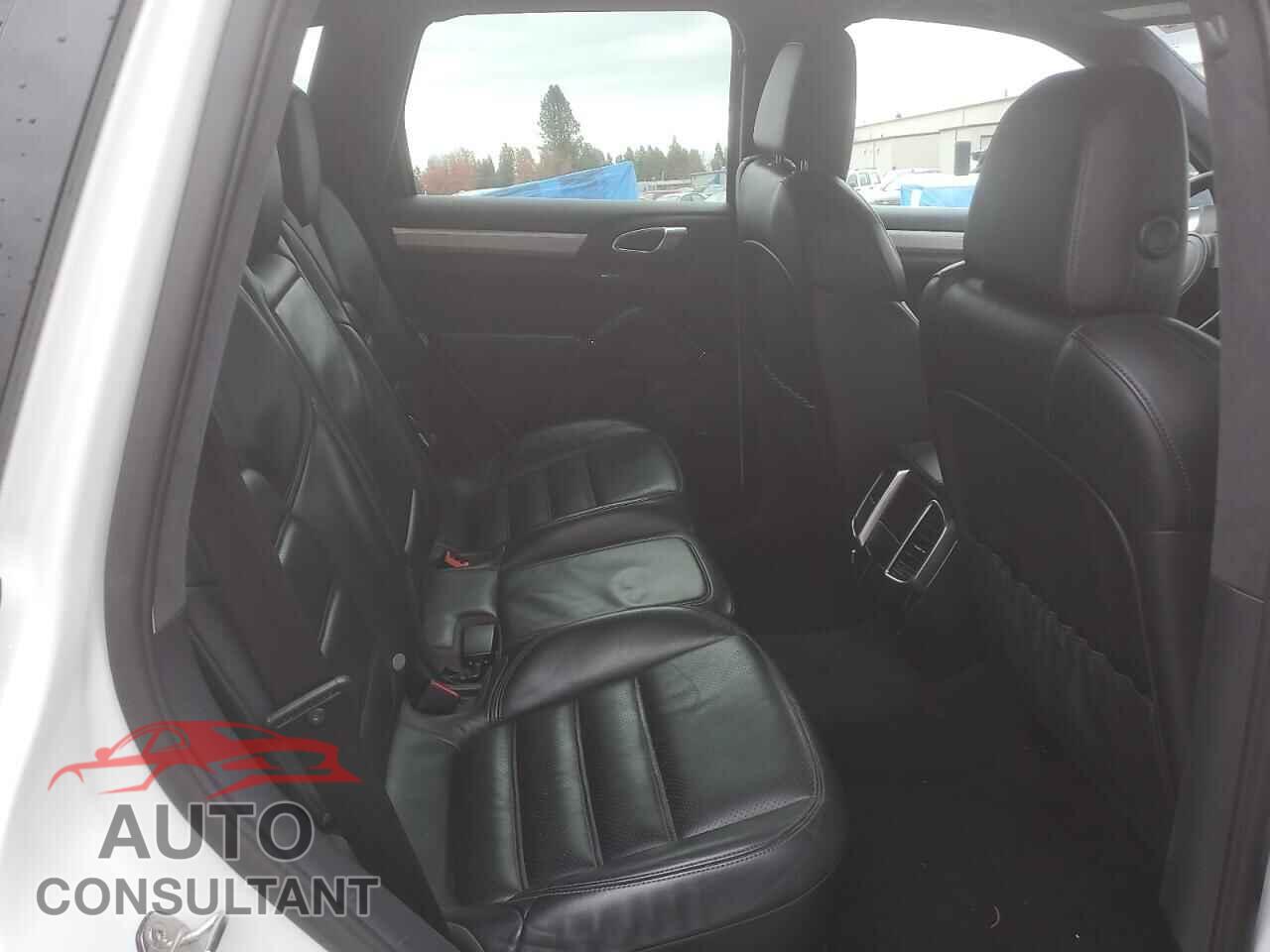 PORSCHE CAYENNE 2013 - WP1AD2A28DLA70840