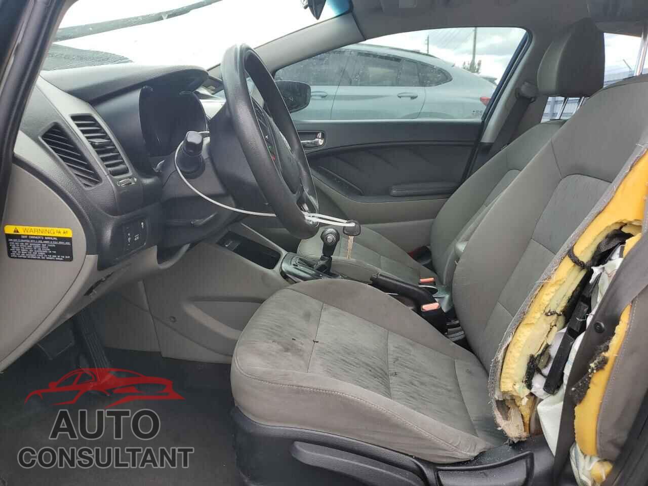 KIA FORTE 2015 - KNAFK4A68F5259293