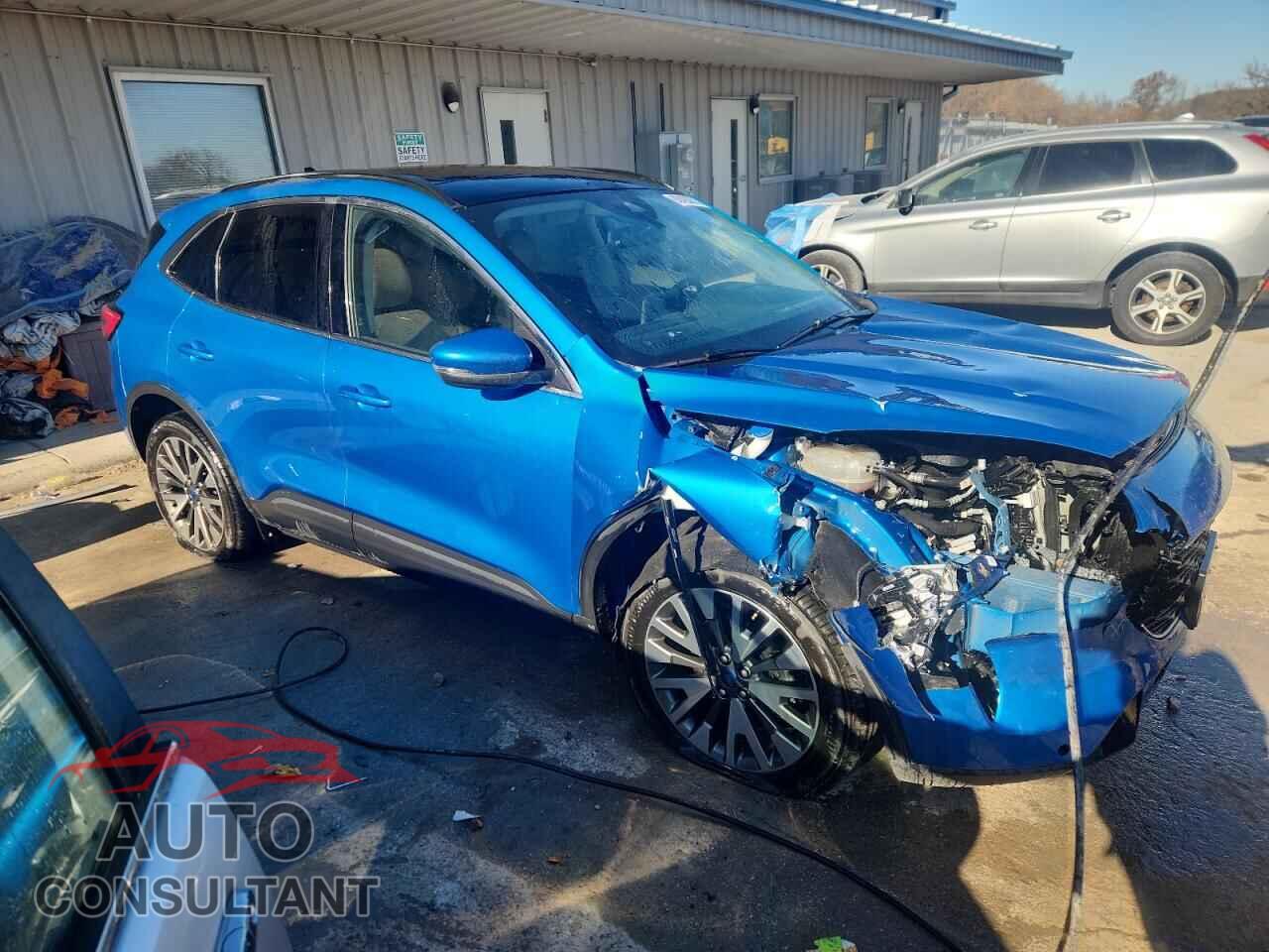 FORD ESCAPE 2020 - 1FMCU9J97LUA00640