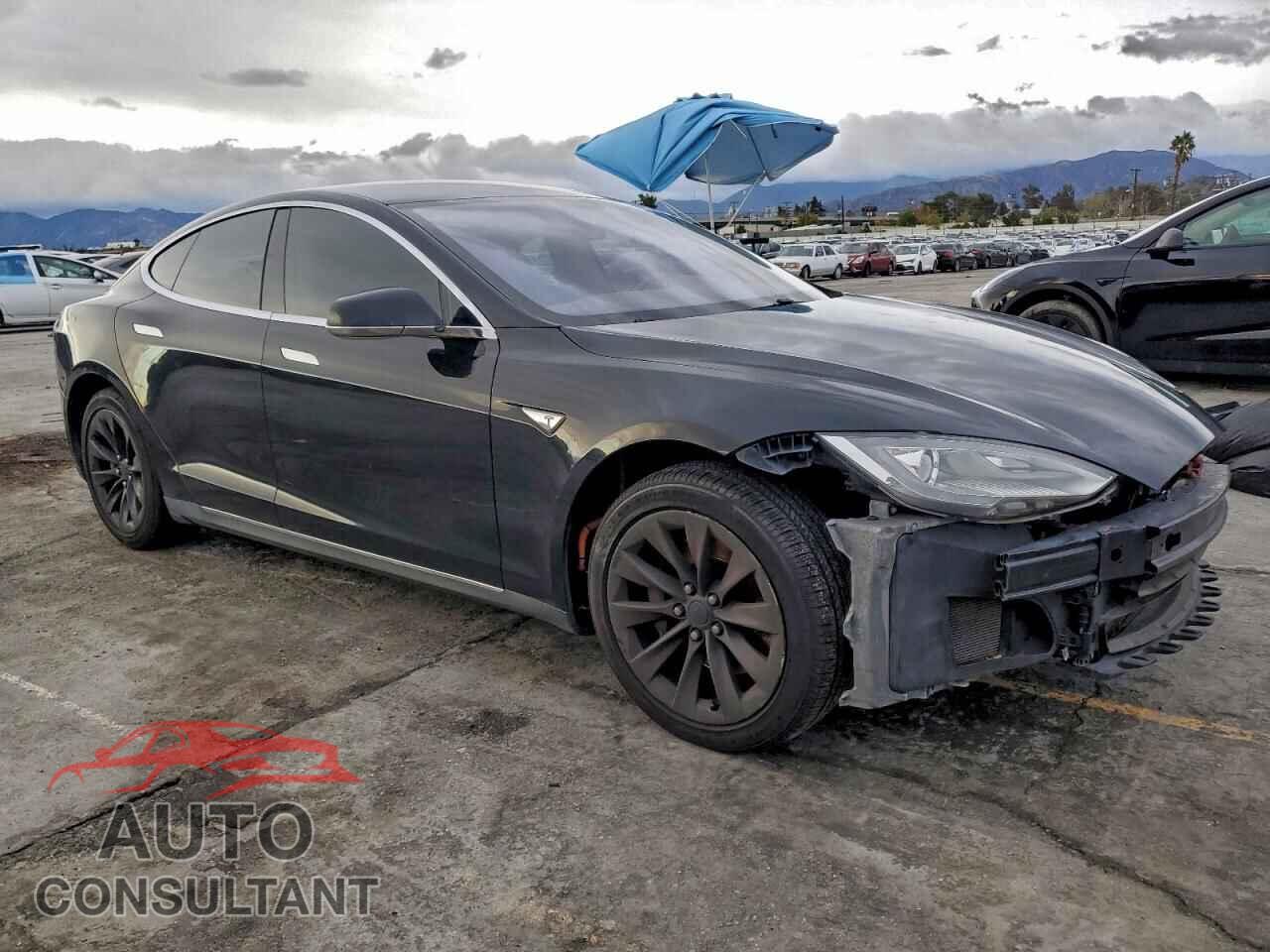 TESLA MODEL S 2014 - 5YJSA1H14EFP45013